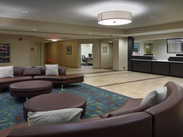 Candlewood Suites - Newark South - University Area By Ihg Екстер'єр фото