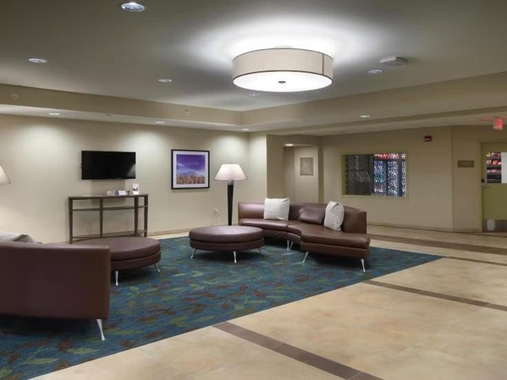 Candlewood Suites - Newark South - University Area By Ihg Екстер'єр фото