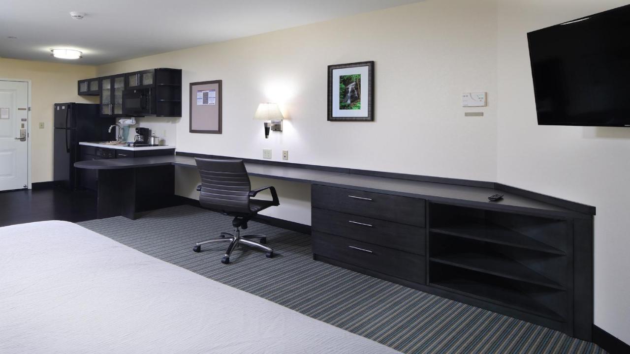 Candlewood Suites - Newark South - University Area By Ihg Екстер'єр фото